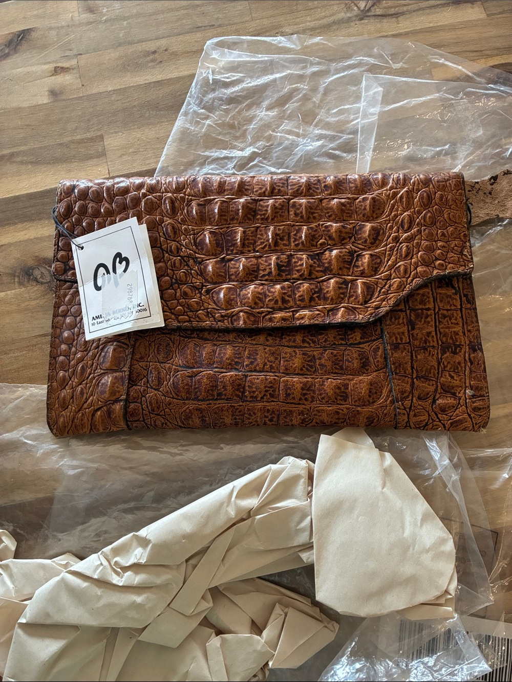 Deadstock Vintage Amelia Berle New York Croc Embossed Leather Clutch NWT